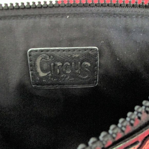 Circus by Sam Edelman Deny Pouch Wristlet Queen Bee - #3465 - Picture 3 of 13